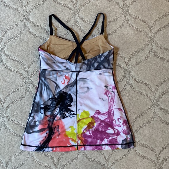 Lululemon Get Focused tank in Unicorn Tears print - Picture 2 of 3